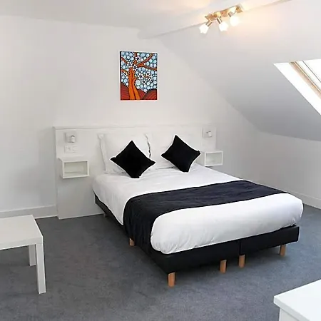 Satellite Hotell