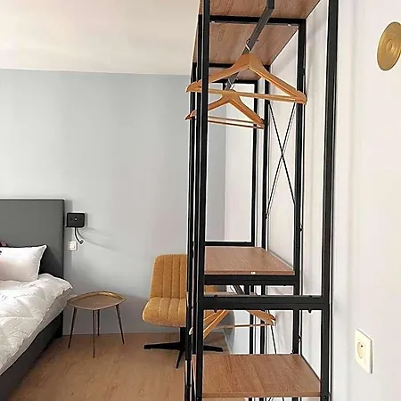 La Piece Hotell