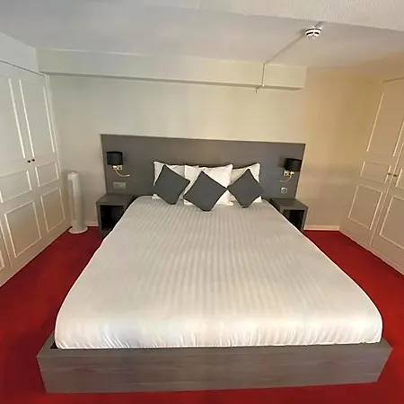 La Bourse Hotel