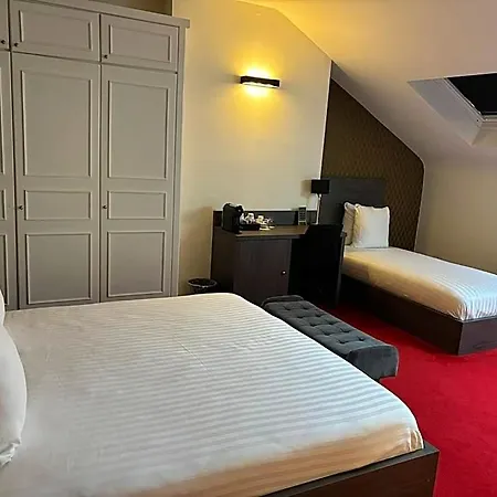 La Bourse Hotel 3*