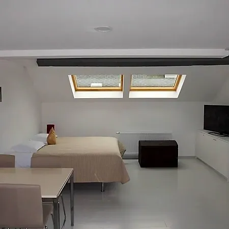 Midi Hotel