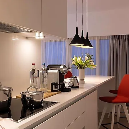 L-avenue 4*