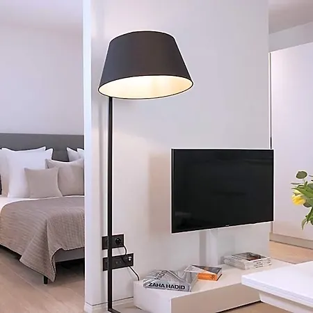 L-avenue Hotel