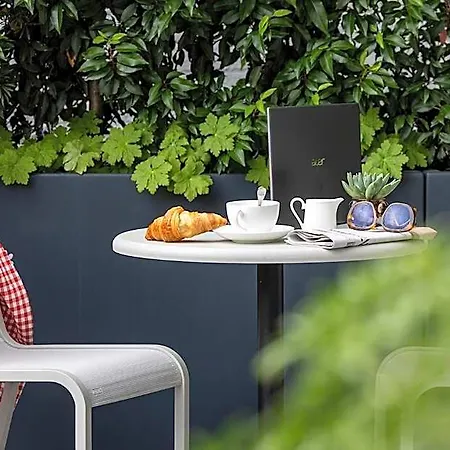 L-avenue Hotel 4*