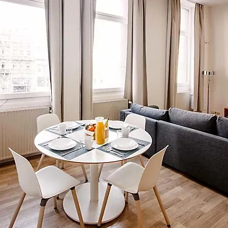 And Cozy In 3*