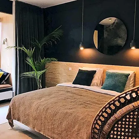 Otel Latroupe Jardin Secret Brüksel
