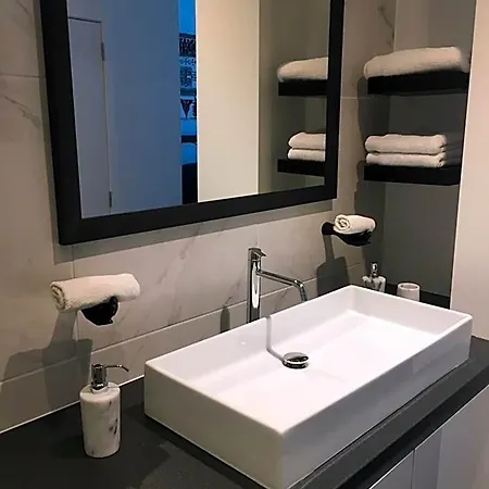 Les Lofts De Styliste 4* Brussels