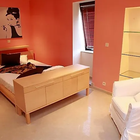 La Fraisiere 3* בריסל