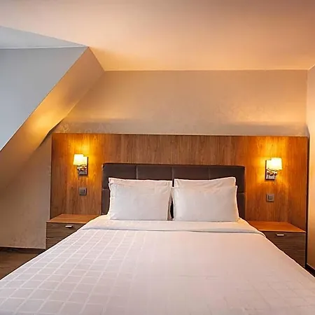 Aparthotel Thon Florence 4*
