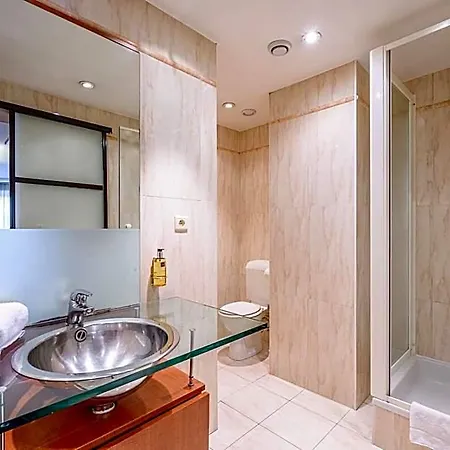 Aparthotel B-aparthotel Montgomery 4*