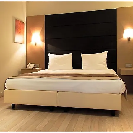 B-aparthotel Montgomery Hotel 4*