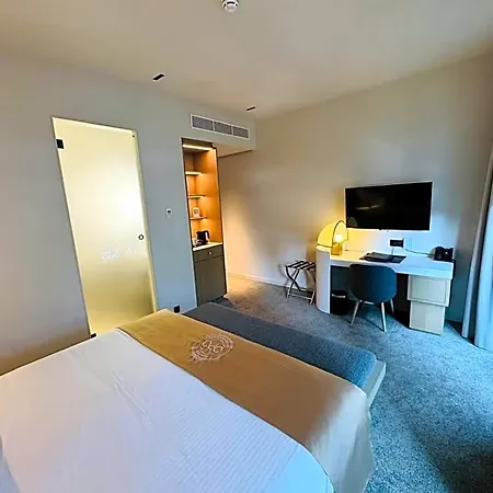 Opo 4*