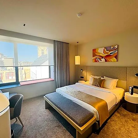 Opo Hotel 4*