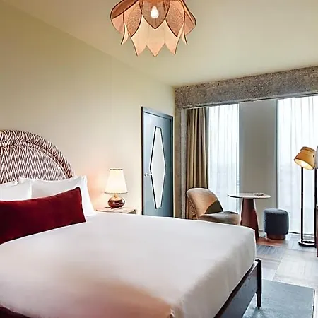 The Hoxton, 3*