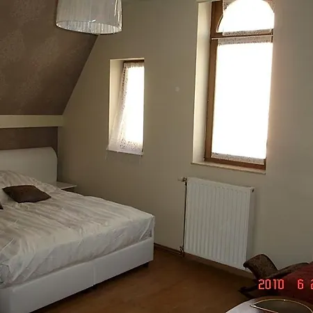 La Zarin 3*