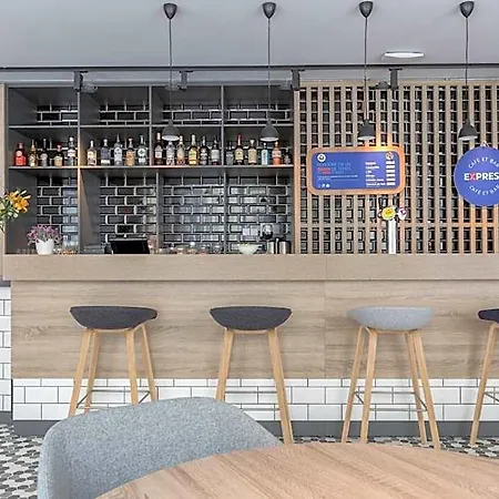 Express Brussels-grand-place By Ihg Otel 3*