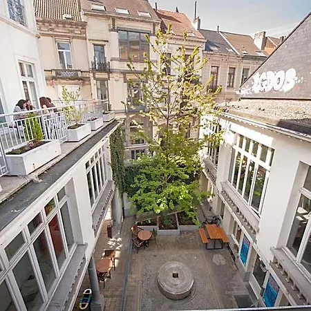 Hi Jacques Brel * Bruxelles