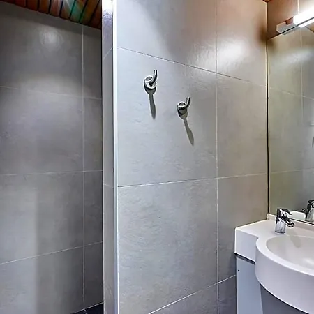 Hi Jacques Brel Auberge de jeunesse