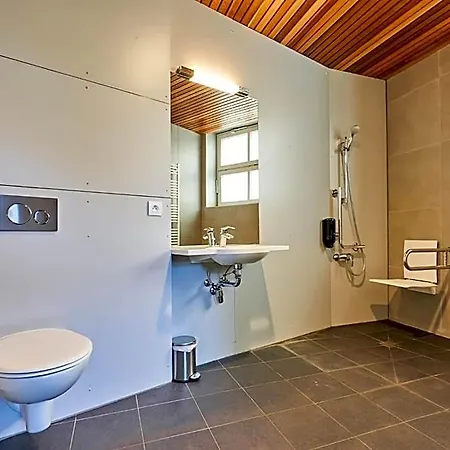Hi Jacques Brel Auberge de jeunesse *