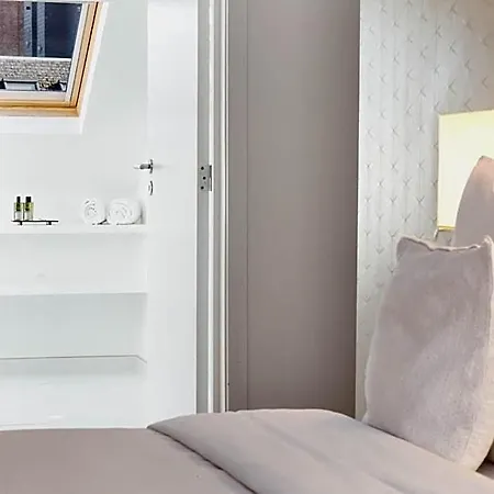 X2brussels Bed & Breakfast 3*