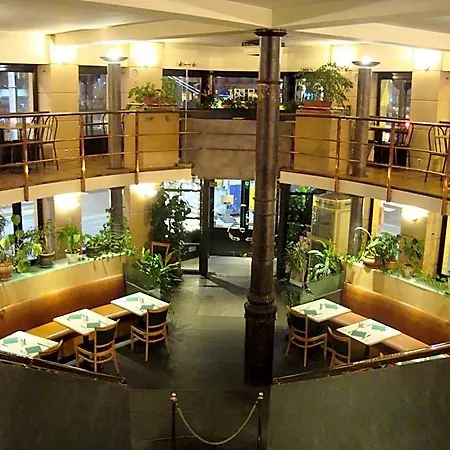 Le Dome Hotel