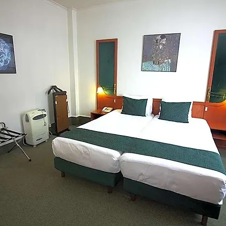 Le Dome Hotel