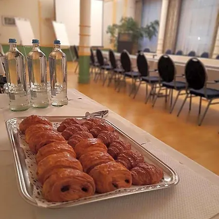 Le Dome Hotel