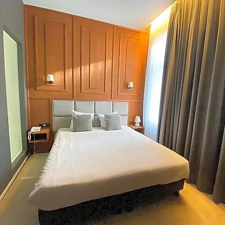 Hotel Esperance 3*