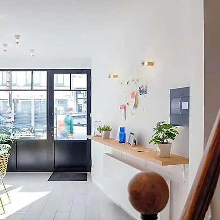 Bed & Breakfast Urban Walls