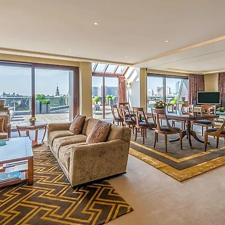 Warwick Grand-place 4*
