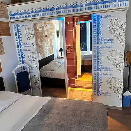 Musicale Hotel *