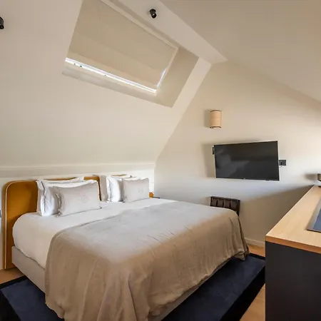 Faubourg 21 - The Leading Of The World 5*
