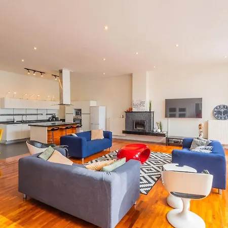Spacious House With Large Garden In Jette Brussels