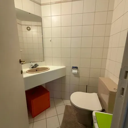 En-suite In A Beautiful Big House Pensionat
