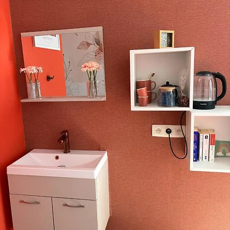 Gasthof Tastefully-decorated Bedroom With Garden Access 3*