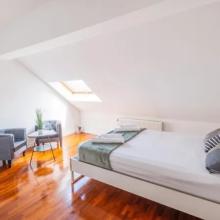 Holiday home Spacious House With Large Garden In Jette Brussels