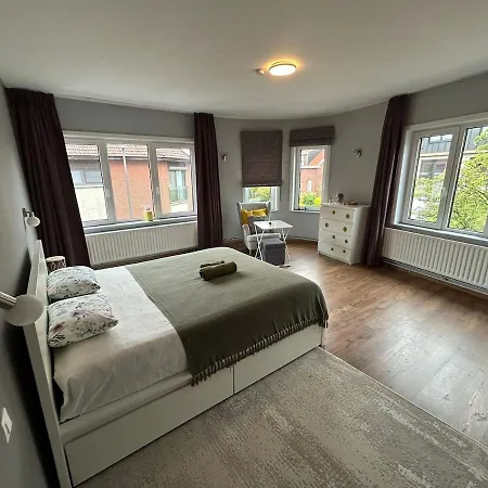 Holiday home Spacious Family For 6 To 8 Guests With 3 Bedrooms And 2 Bathrooms Between Center And Airport Brussels