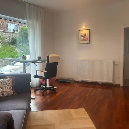 Spacious Family For 6 To 8 Guests With 3 Bedrooms And 2 Bathrooms Between Center And Airport Brussels