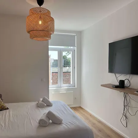 Chic Chatelain - Parking Calm Apartment *