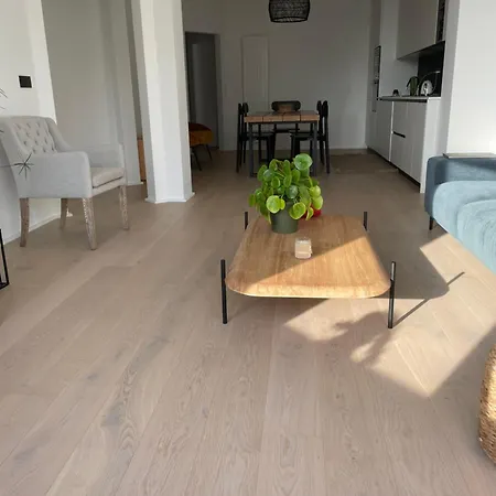 Reyers - 2 Ou 3 Lägenhet *