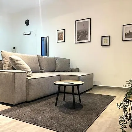 Modern Flat - Saint-gilles - 4p Apartment *