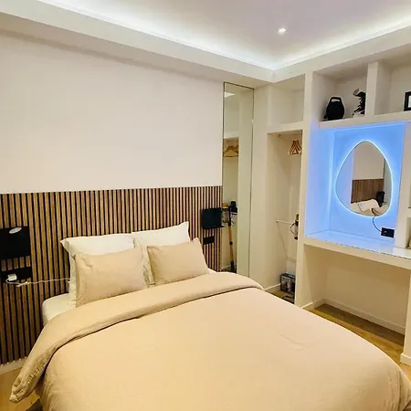Apartment Designer With Private Garden Peaceful Haven