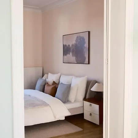 Bright & Modern 2 Bedroom In Ixelles *