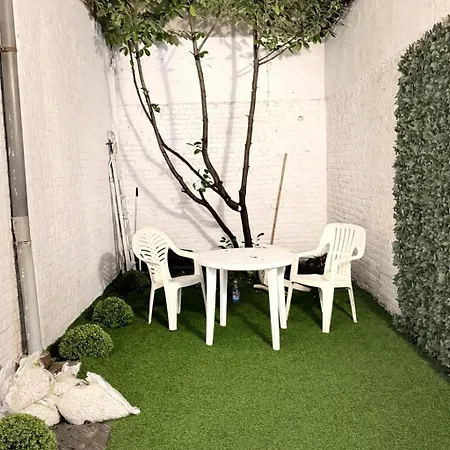 Designer With Private Garden Peaceful Haven Apartment