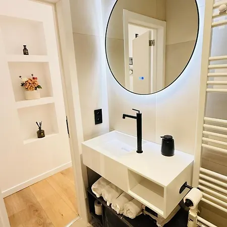 Designer With Private Garden Peaceful Haven * Brussels
