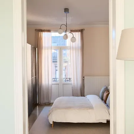 Lägenhet Bright & Modern 2 Bedroom In Ixelles *