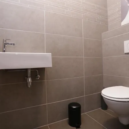 Eu Flats