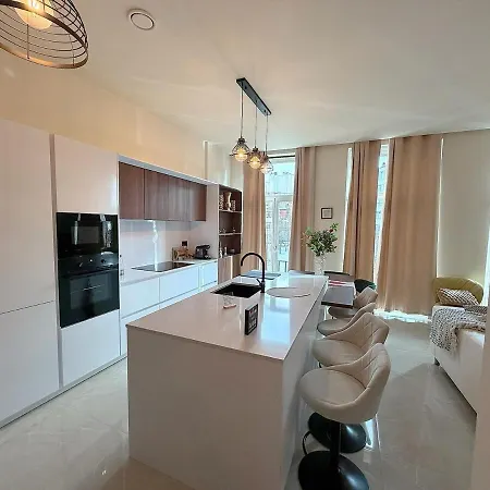 Apartment Bright & Stylish 2br Quiet Terrace