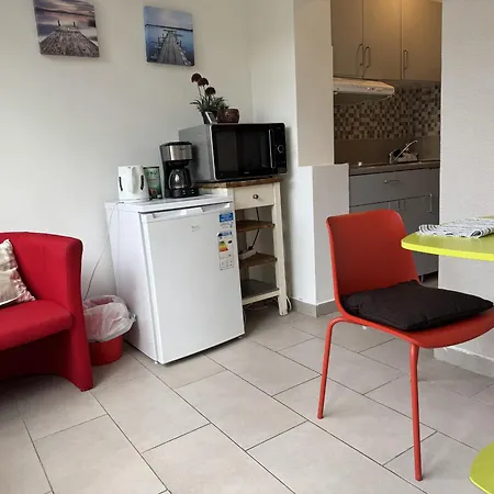 Luxueux Calme Avec Jardin & Terrasse Metro Direct Centre De Lägenhet