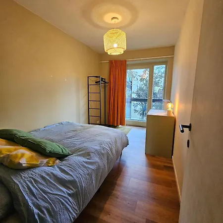 Charming 2-bedroom With Big Balcony *